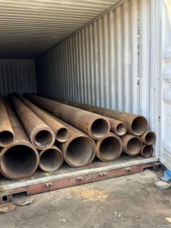 Heavy wall pipe loaded in container